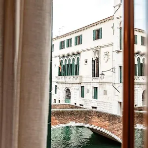 canale-view-apt-s-agostino.hotelinveneto.com/