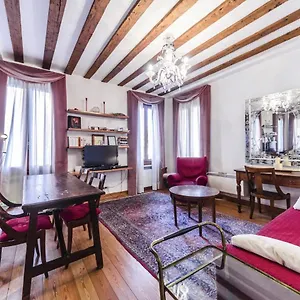 biennale-suite.hotelinveneto.com/